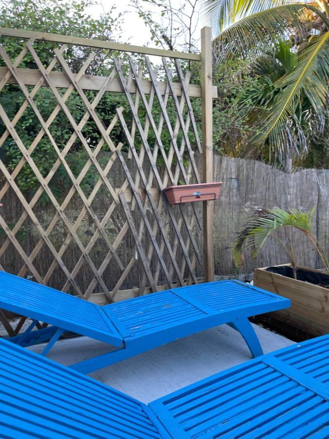 2 Bungalows Au Bord De La Plage De Montal A Moule Loues Individuellement Ou Ensemble Ле-Муль Екстер'єр фото
