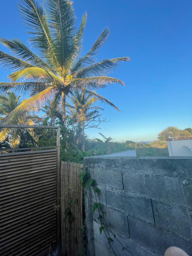 2 Bungalows Au Bord De La Plage De Montal A Moule Loues Individuellement Ou Ensemble Ле-Муль Екстер'єр фото