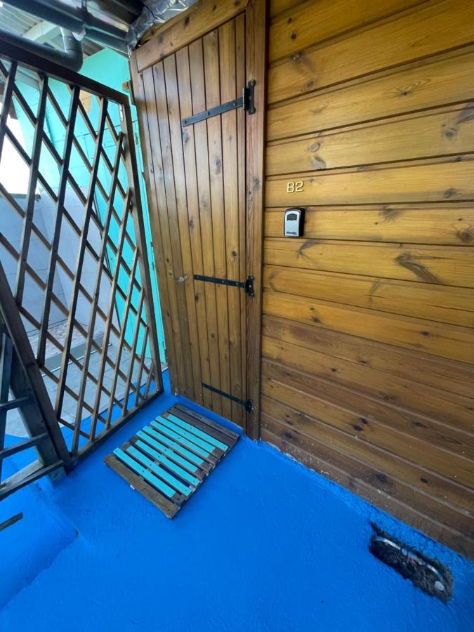 2 Bungalows Au Bord De La Plage De Montal A Moule Loues Individuellement Ou Ensemble Ле-Муль Екстер'єр фото